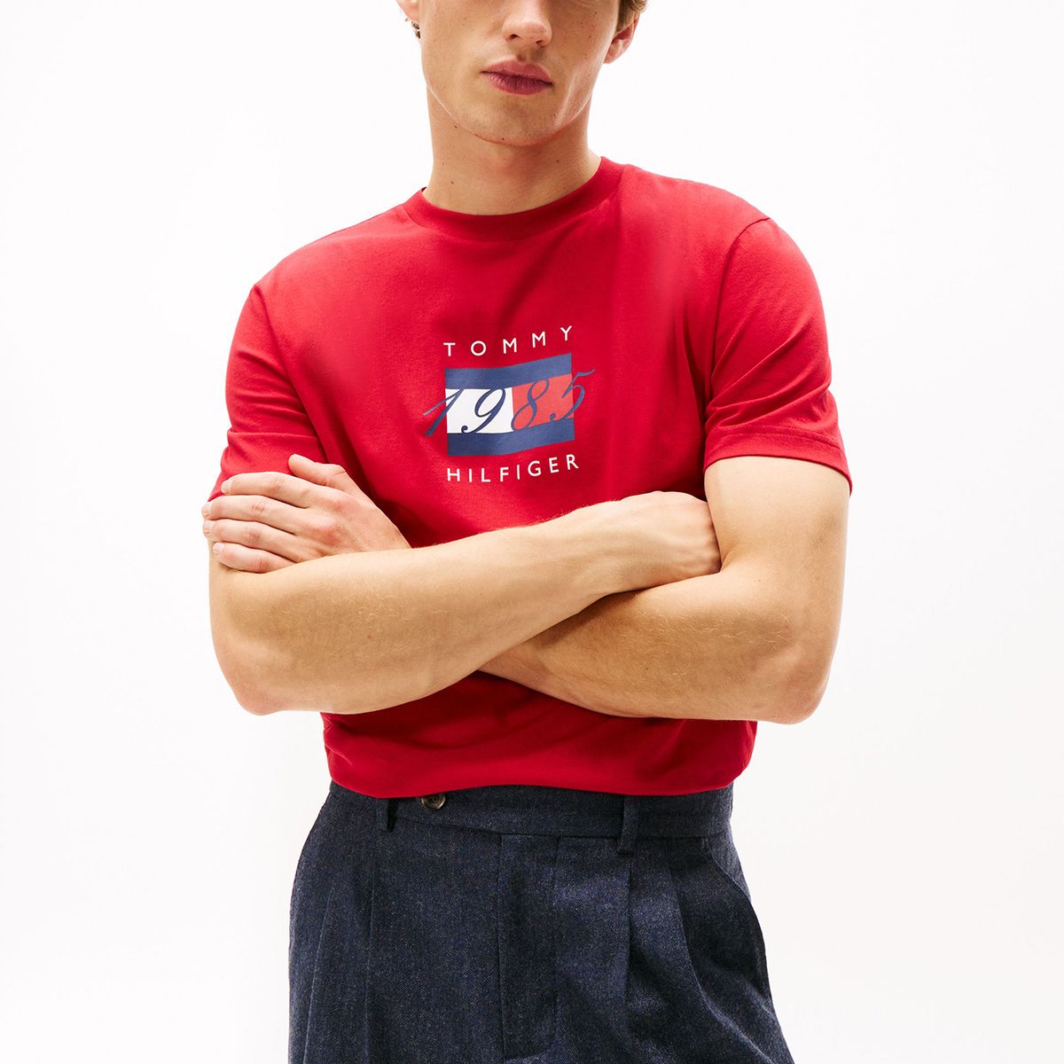 TOMMY HILFIGER - Polera Con Logo Flag Gráfico Rojo Tommy Hilfiger