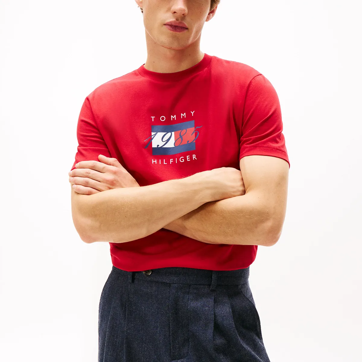 TOMMY HILFIGER - Polera Con Logo Flag Gráfico Rojo Tommy Hilfiger
