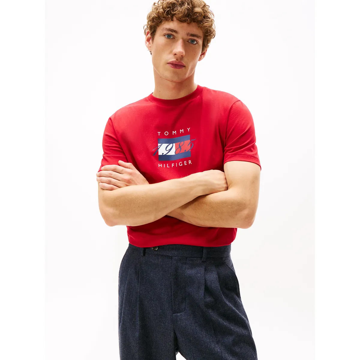 TOMMY HILFIGER - Polera Con Logo Flag Gráfico Rojo Tommy Hilfiger