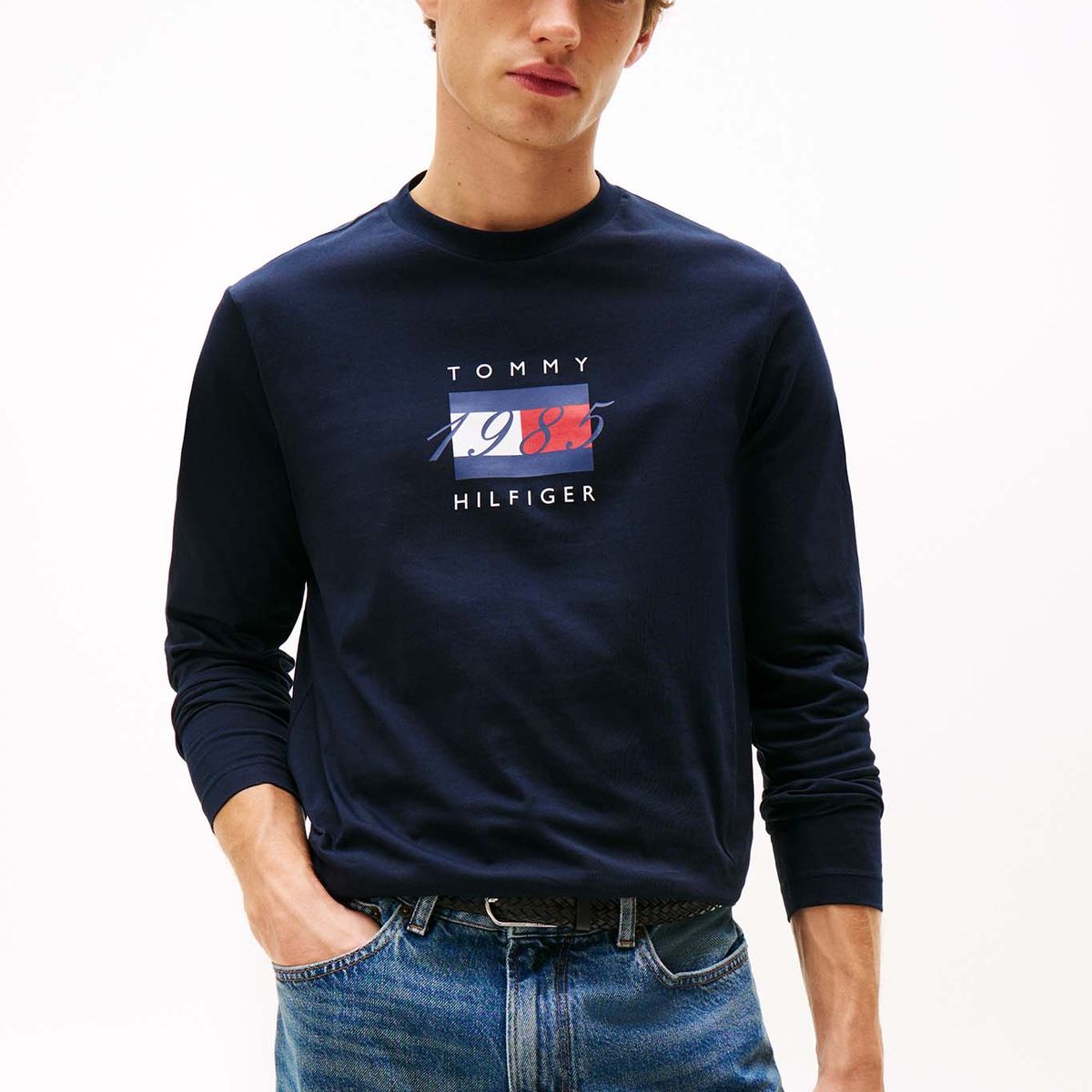 TOMMY HILFIGER - Polera Linear Flag Graphic Logo Azul Tommy Hilfiger