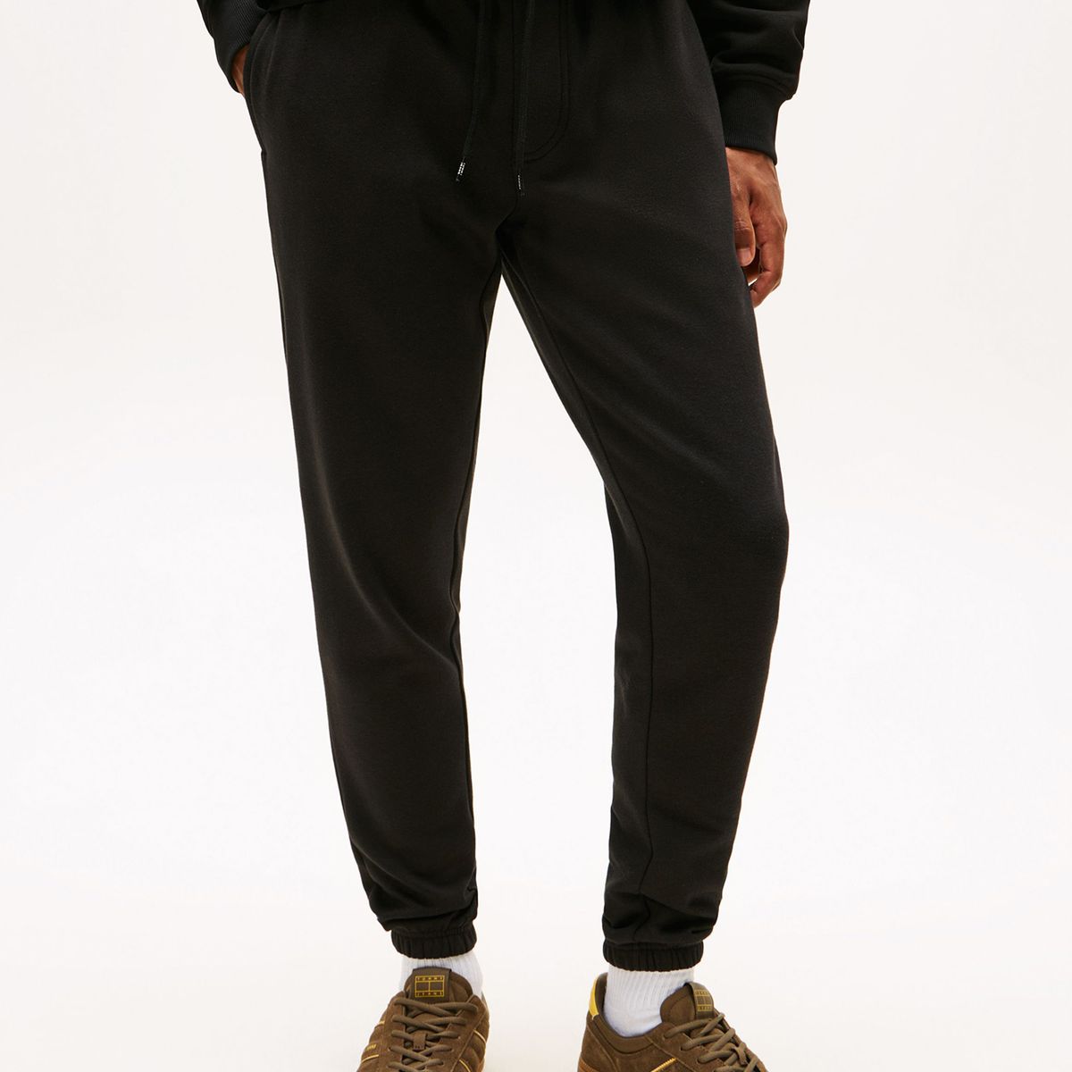 TOMMY HILFIGER - Joggers Slim Fit Con Logo Bordado Negro Tommy Jeans