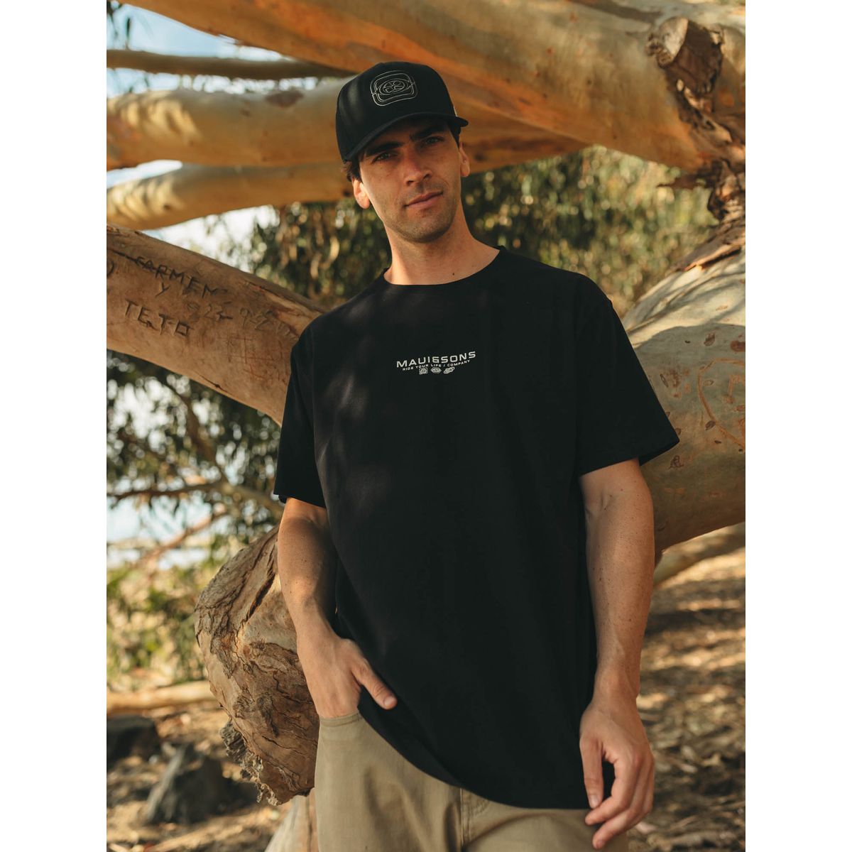 MAUI AND SONS - Polera MC Retro Symbol Negro Hombre Maui And Sons