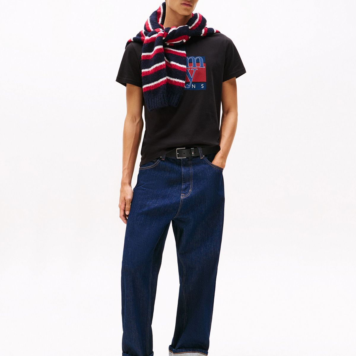 TOMMY HILFIGER - Polera Slim Con Logo Gráfico Negro Tommy Jeans