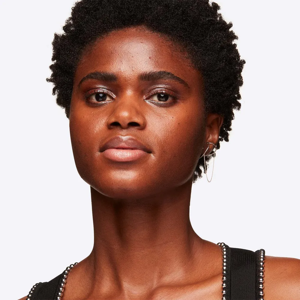 Mac Studio Radiance Face and Body Radiant Sheer Foundation N9, foto 3