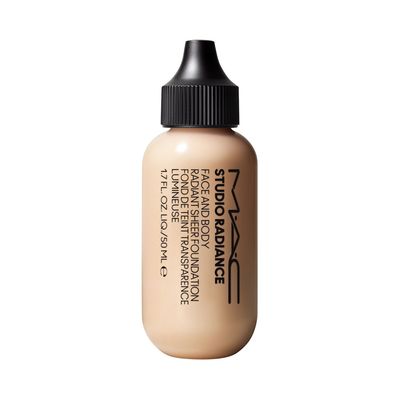 Imagen 1 del producto Base De Maquillaje Studio Radiance Face And Body Radiant Sheer
