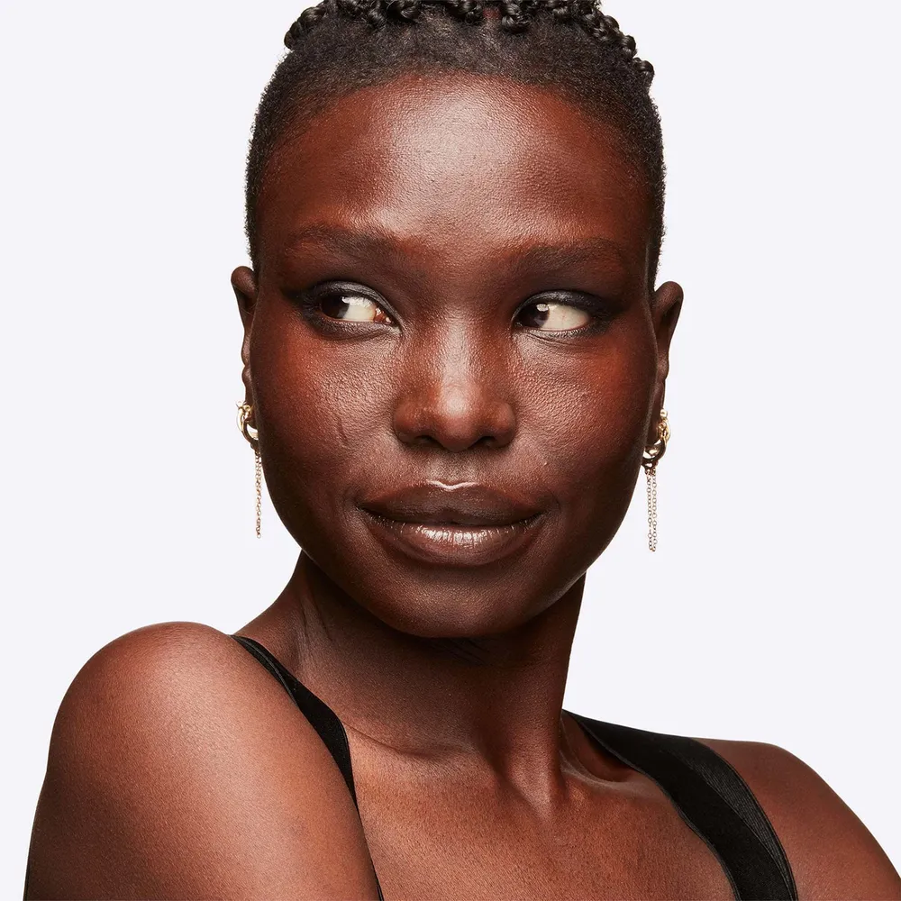 Mac Studio Radiance Face and Body Radiant Sheer Foundation C9, foto 3