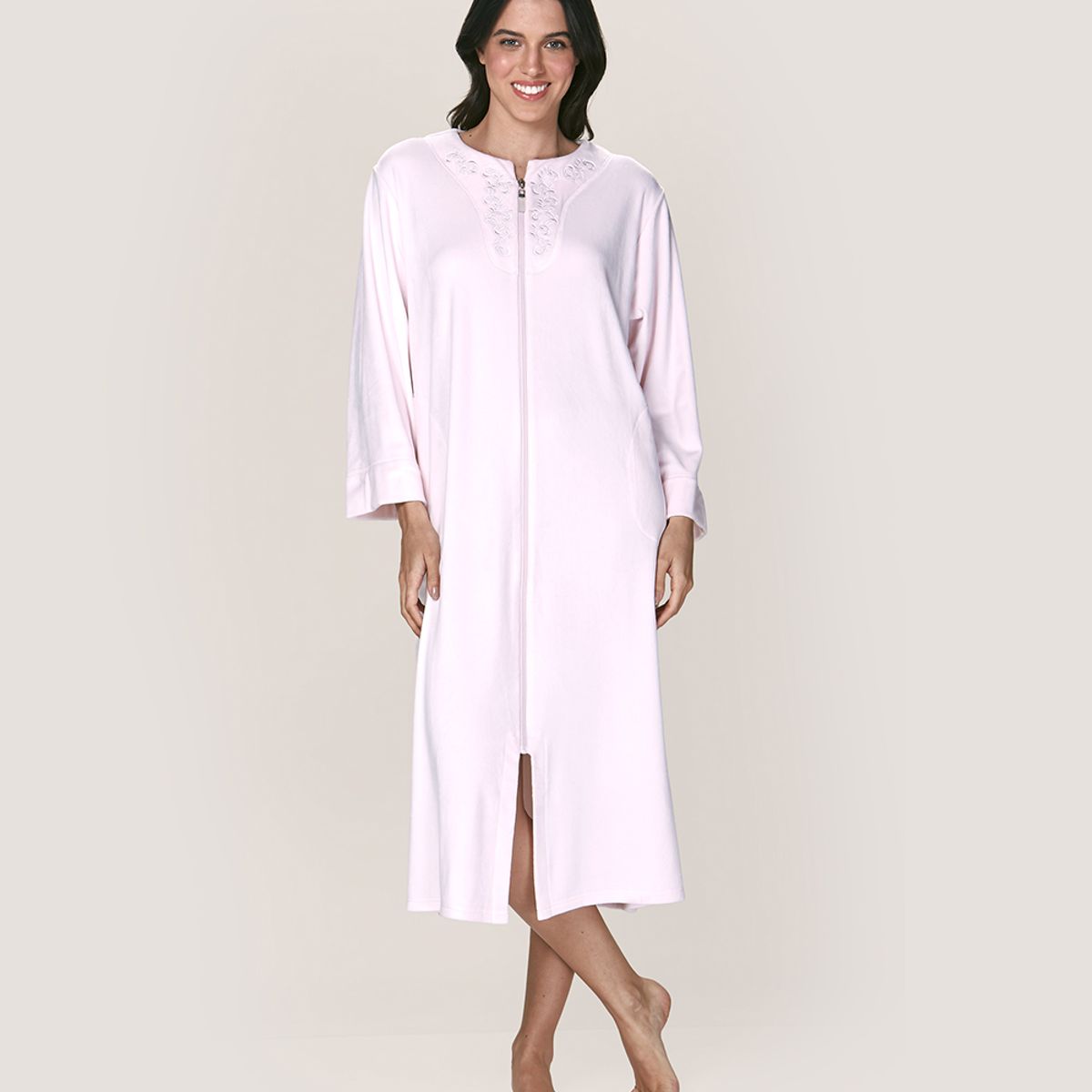 LADY GENNY - Bata Plush - Suavidad Elegante Para Días Fríos