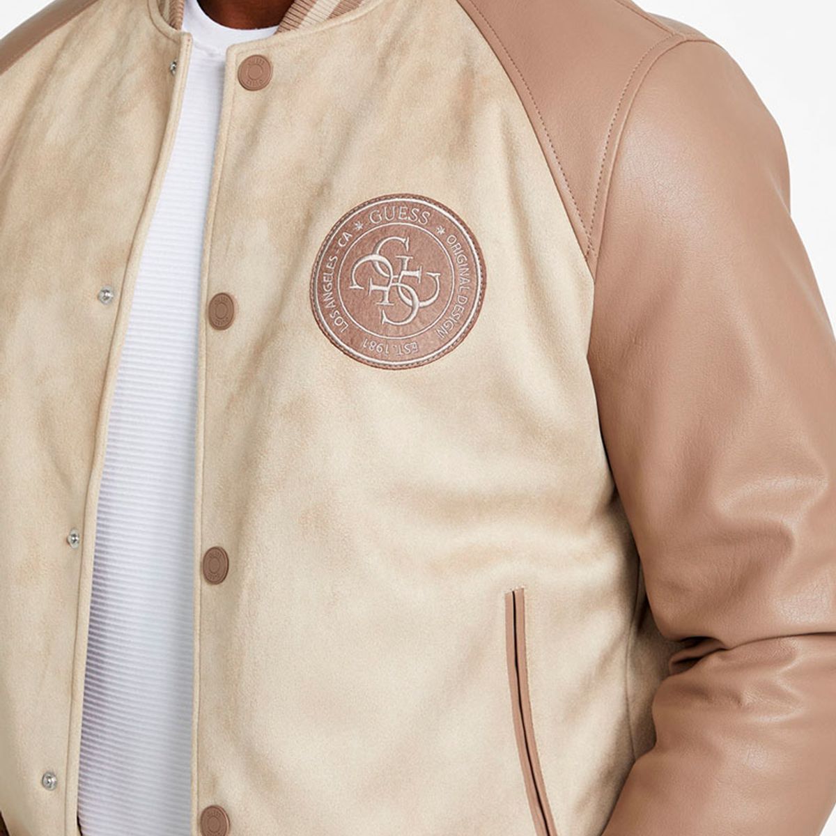 GUESS - Chaqueta Hombre Varsity Bomber Café Guess