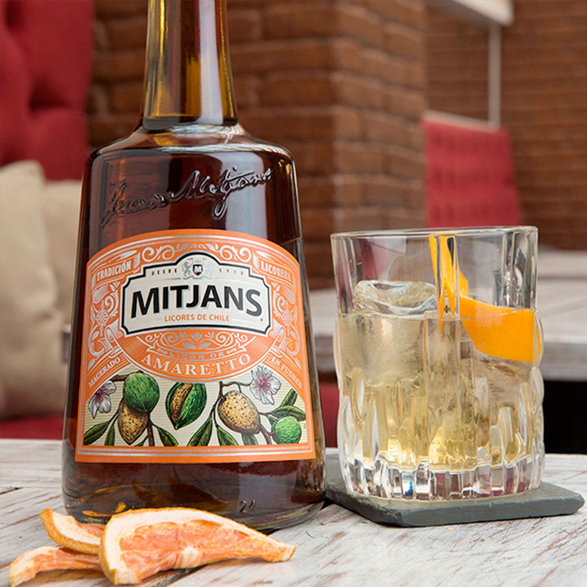 MITJANS - Licor Mitjans Amaretto