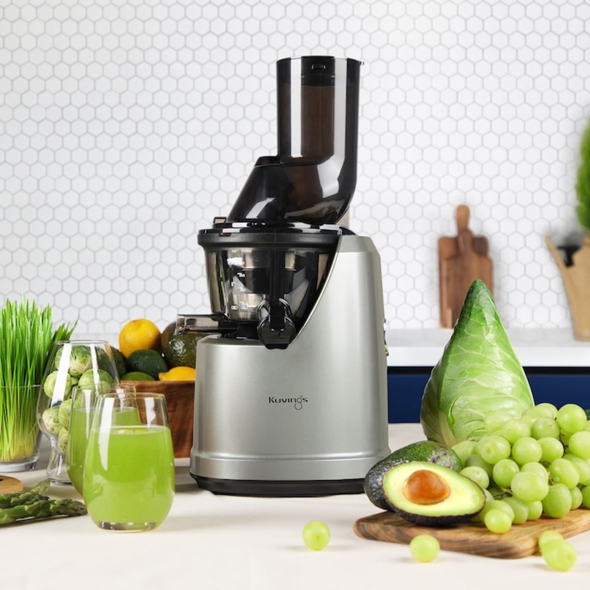 KUVINGS - Extractor de jugo prensado en frío - Kuvings B1700 Plateado