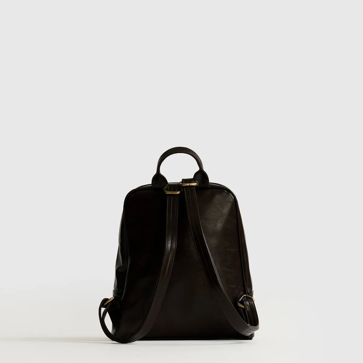 LOUNGE - Mochila Mujer Pequeña Charm Resina