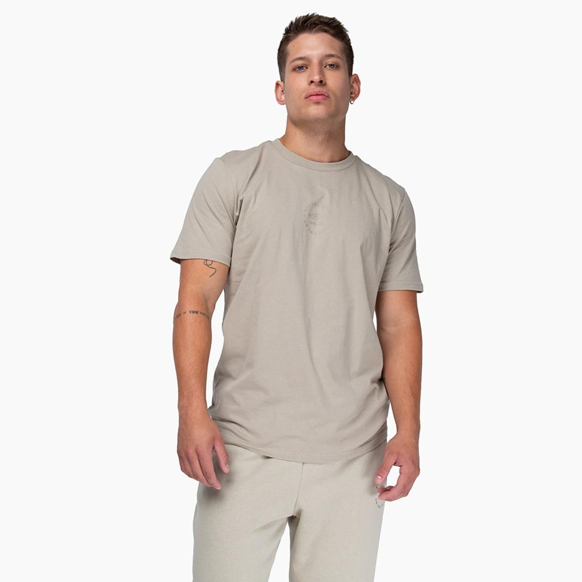 UMBRO - Polera Umbro Rlxd Tee Hombre Beige
