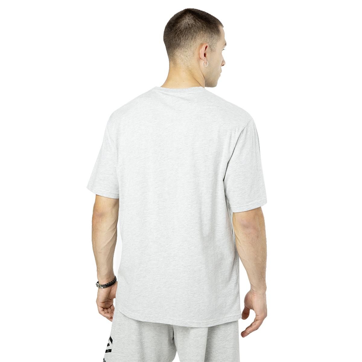 UMBRO - Polera Umbro Essentials Big Logo Hombre Gris