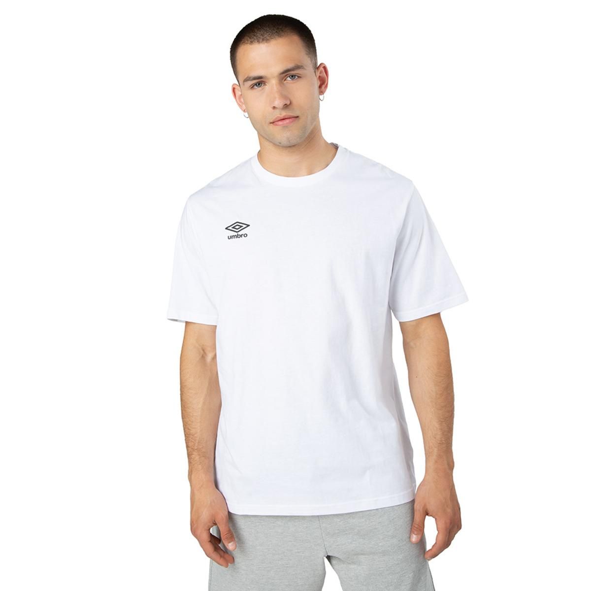 UMBRO - Polera Umbro Essentials Small Logo Hombre Blanco