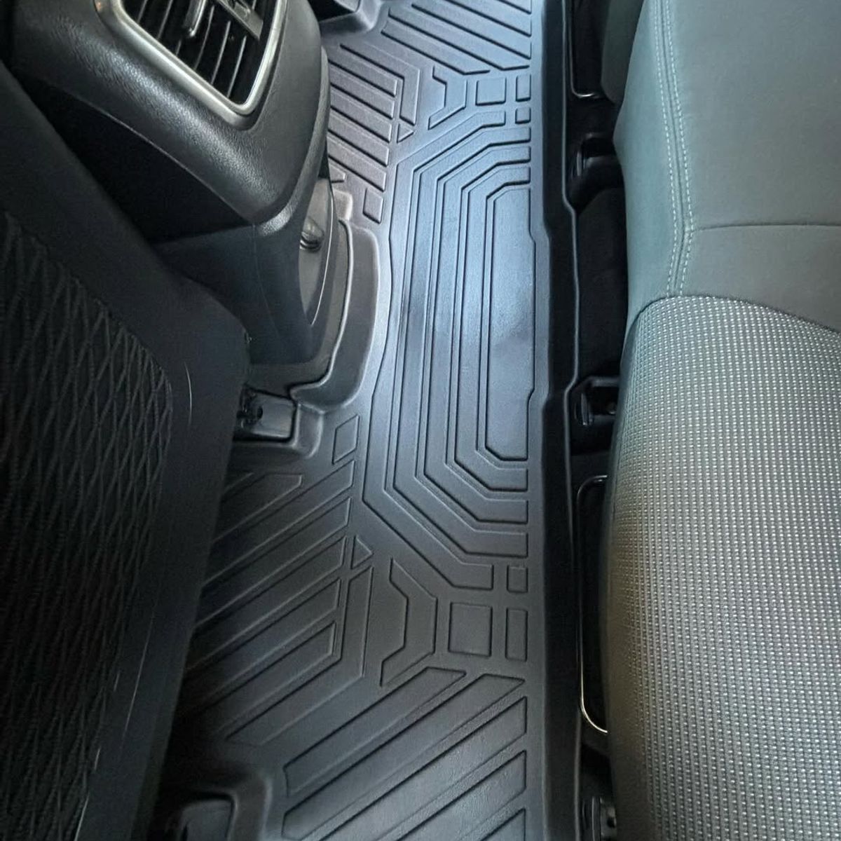 GENERICO - PISOS CALCE PERFECTO PROSPEEDY KIA SORENTO 2016-2020 3PIEZAS