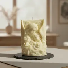 HAOKIDS - Vela Ángel protector con niño(a) en su regazo 10 cm en cera de soja color Marfil