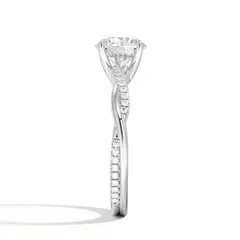 BOOMZAIR - ANILLO DE COMPROMISO TRENZADO CON MOISSANITA ROUND Y PLATA RODINADA