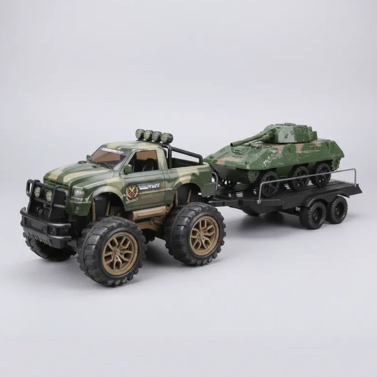 GENERICO - Set Juguete Camioneta Militar Con Tanque Y Remolque 45cm