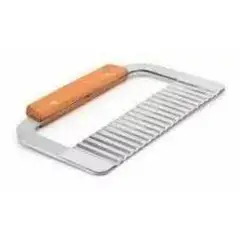 DIVINA - Cortador De Jabon Ondas Con Mango De Madera 1 Unidad