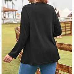 KIRAMA CLOTHING STORE - Polera Mujer Manga Larga con Botones Decorativos Negro