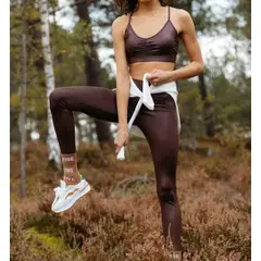 KIRAMA CLOTHING STORE - Top Deportivo Mujer Marrón Chocolate Soporte Medio