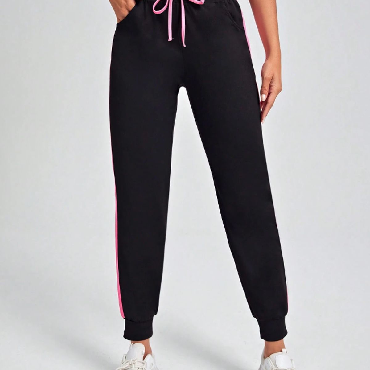 KIRAMA CLOTHING STORE - Jogger Mujer Talle Alto con Raya Lateral  Negro y Rosa