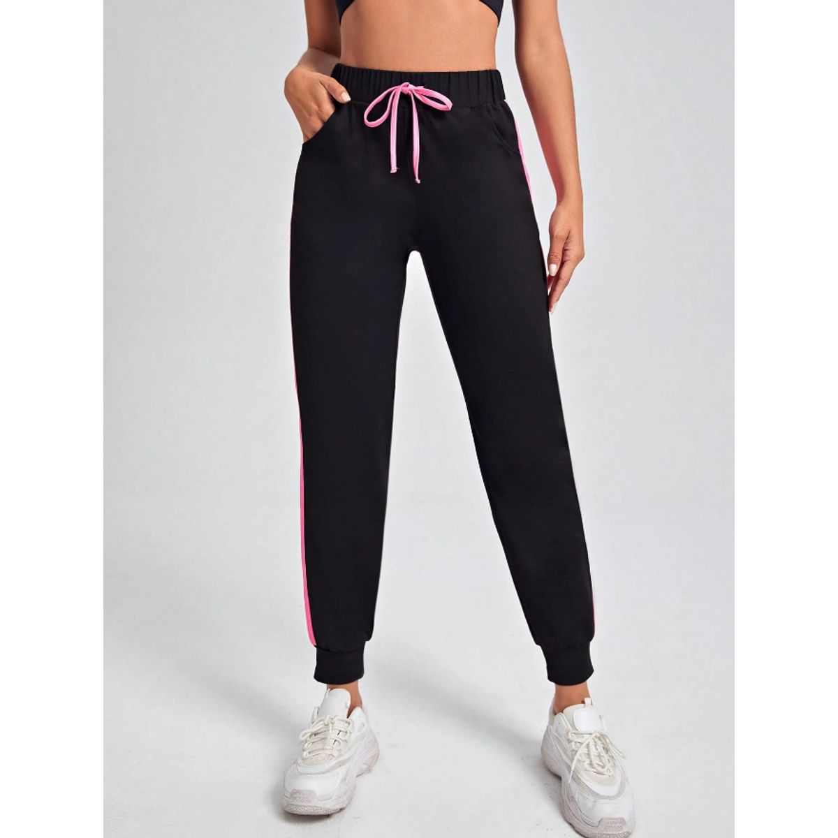 KIRAMA CLOTHING STORE - Jogger Mujer Talle Alto con Raya Lateral  Negro y Rosa