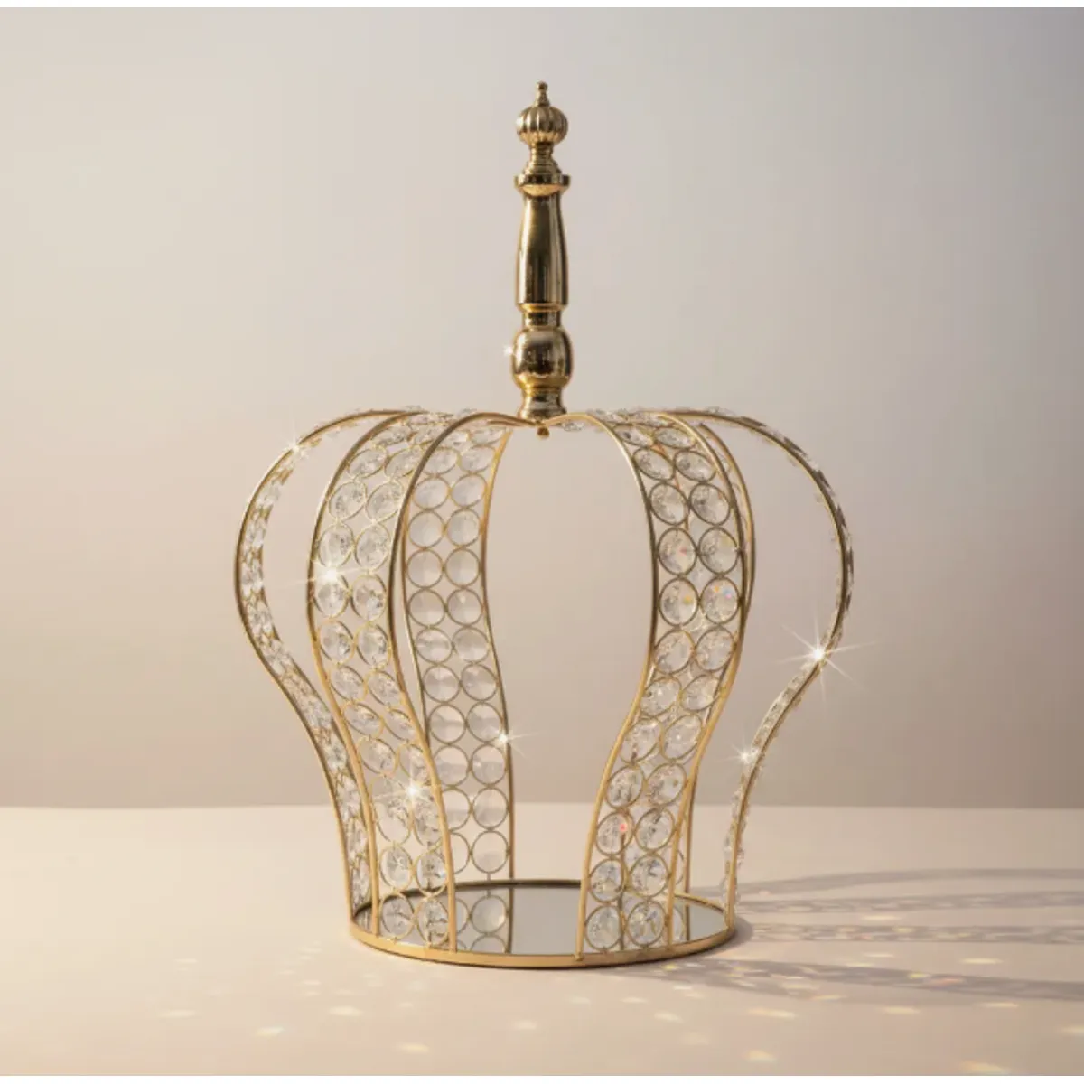 GENERICO - Candelabro Dorado De Vidrio De Corona 42cm