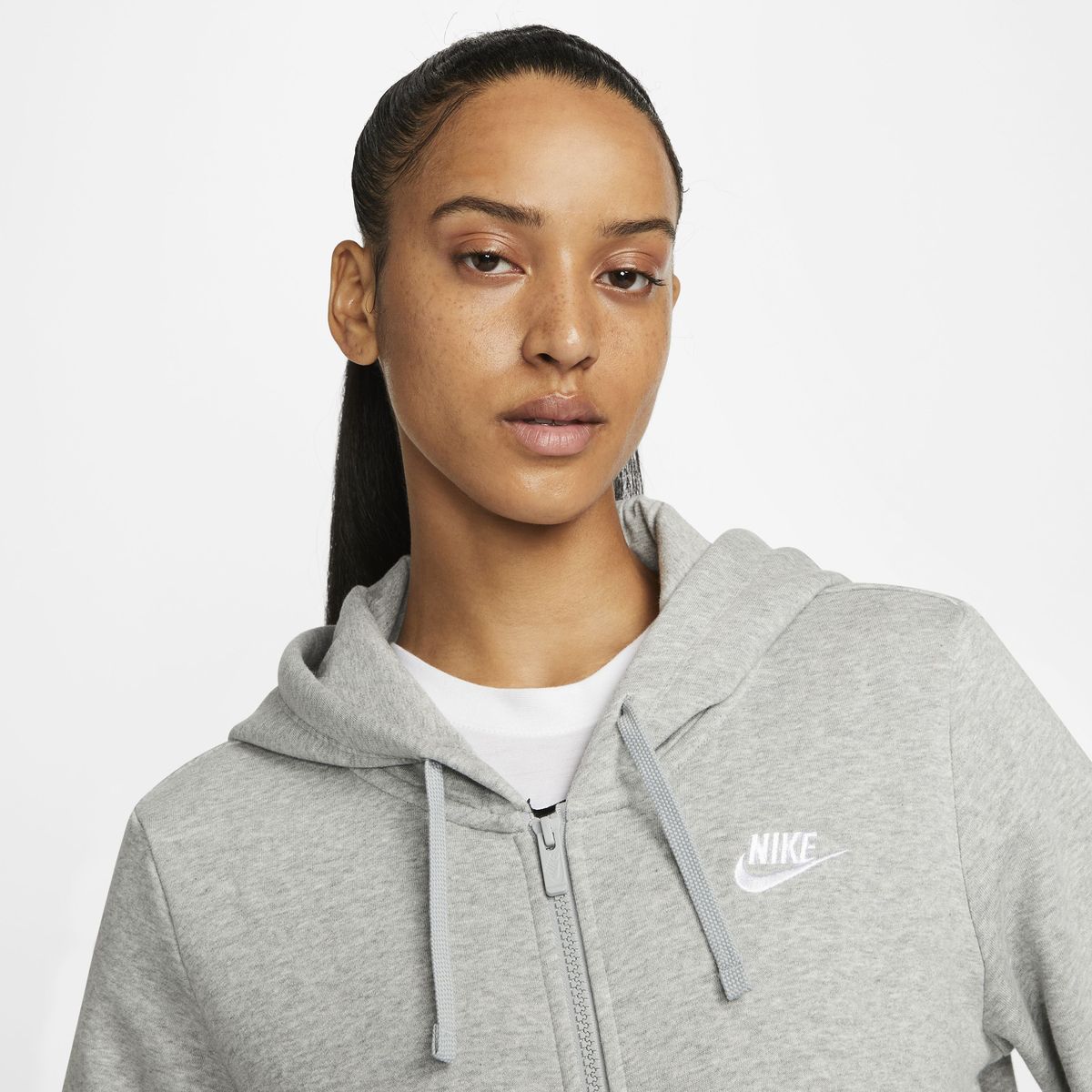 NIKE - Polerón Nike Sportswear Club Fleece Gris Mujer