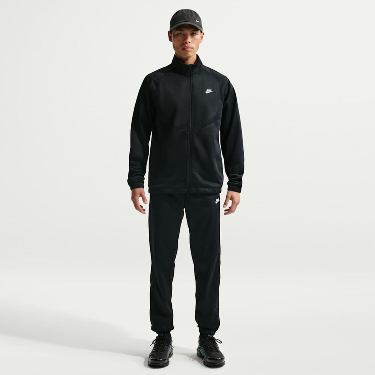 NIKE - Conjunto Nike Windrunner Negro Hombre