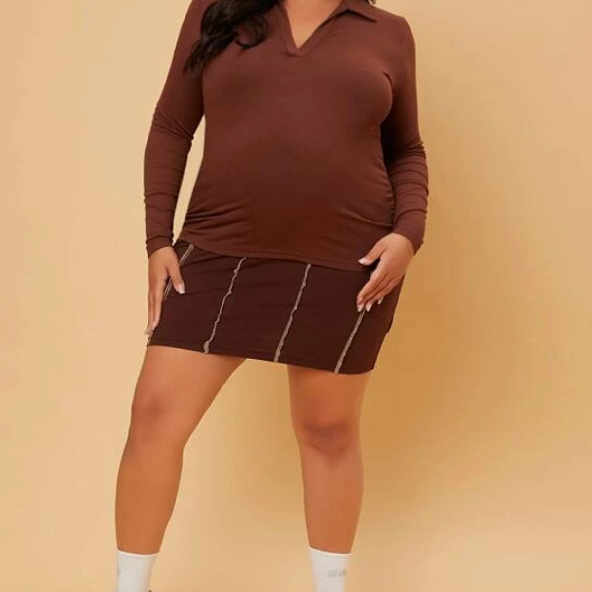 KIRAMA CLOTHING STORE - Camiseta Marrón Chocolate Canalé Talle Grande