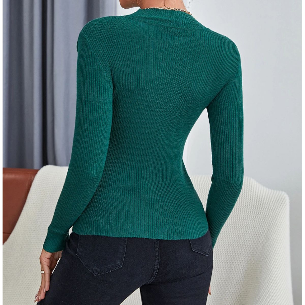 KIRAMA CLOTHING STORE - Sweater Canalé Verde Oscuro de Manga Larga