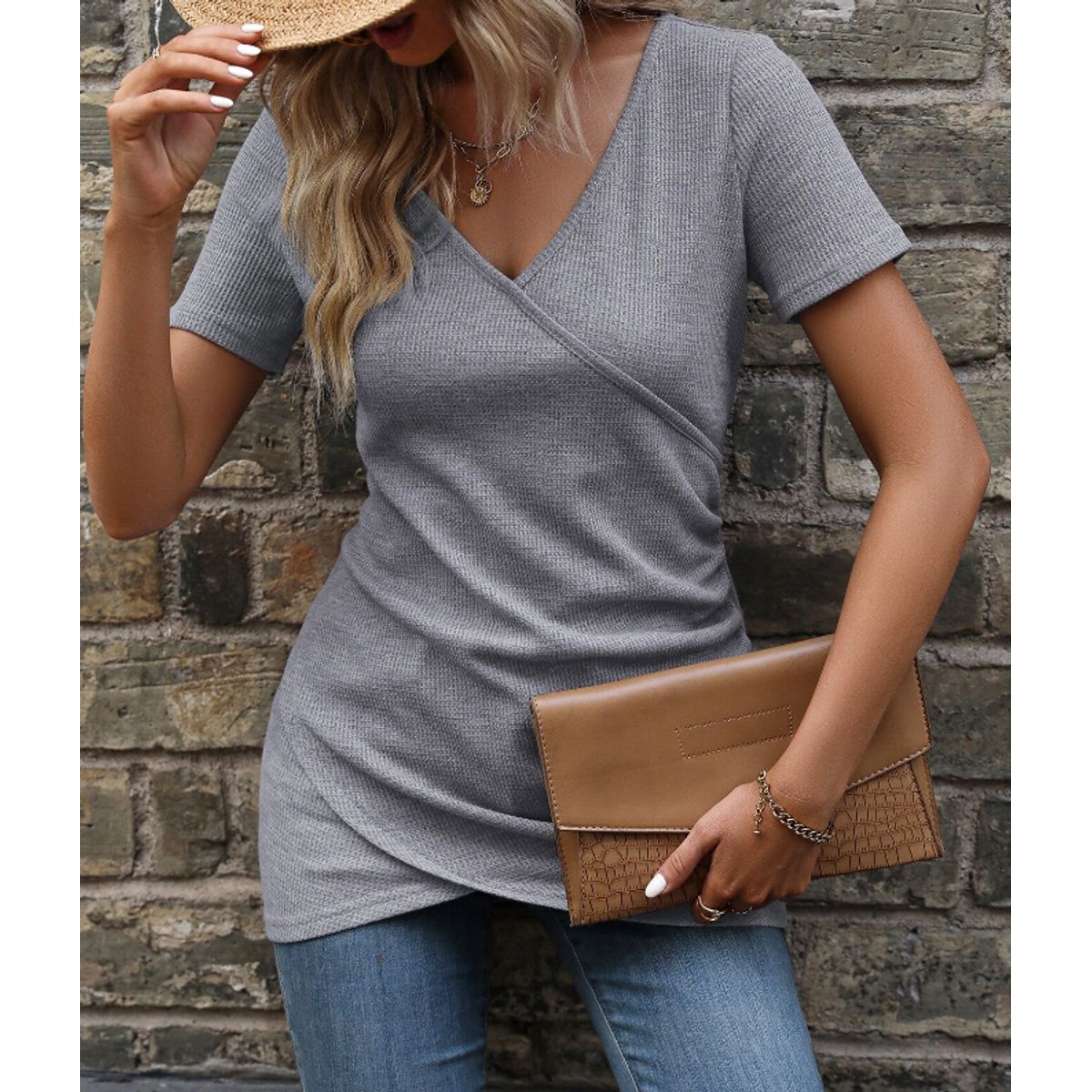 KIRAMA CLOTHING STORE - Blusa Gris Envolvente Casual de Manga Corta