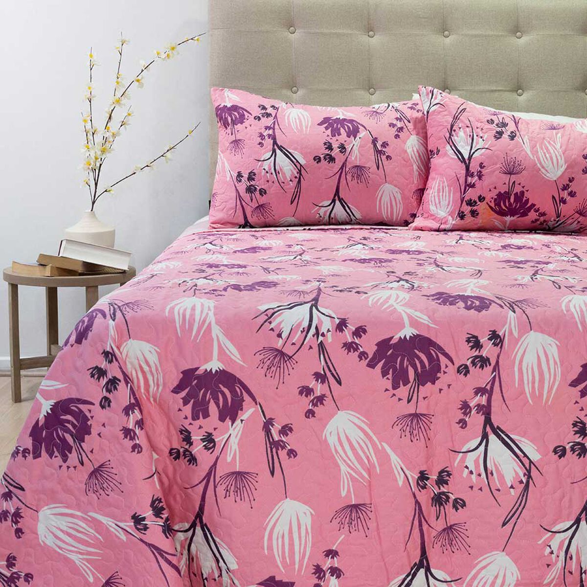 DORAL - CUBRECAMA QUILT STITCHY ESTAMPADO FLOR ROSA DORAL 2 PLAZAS