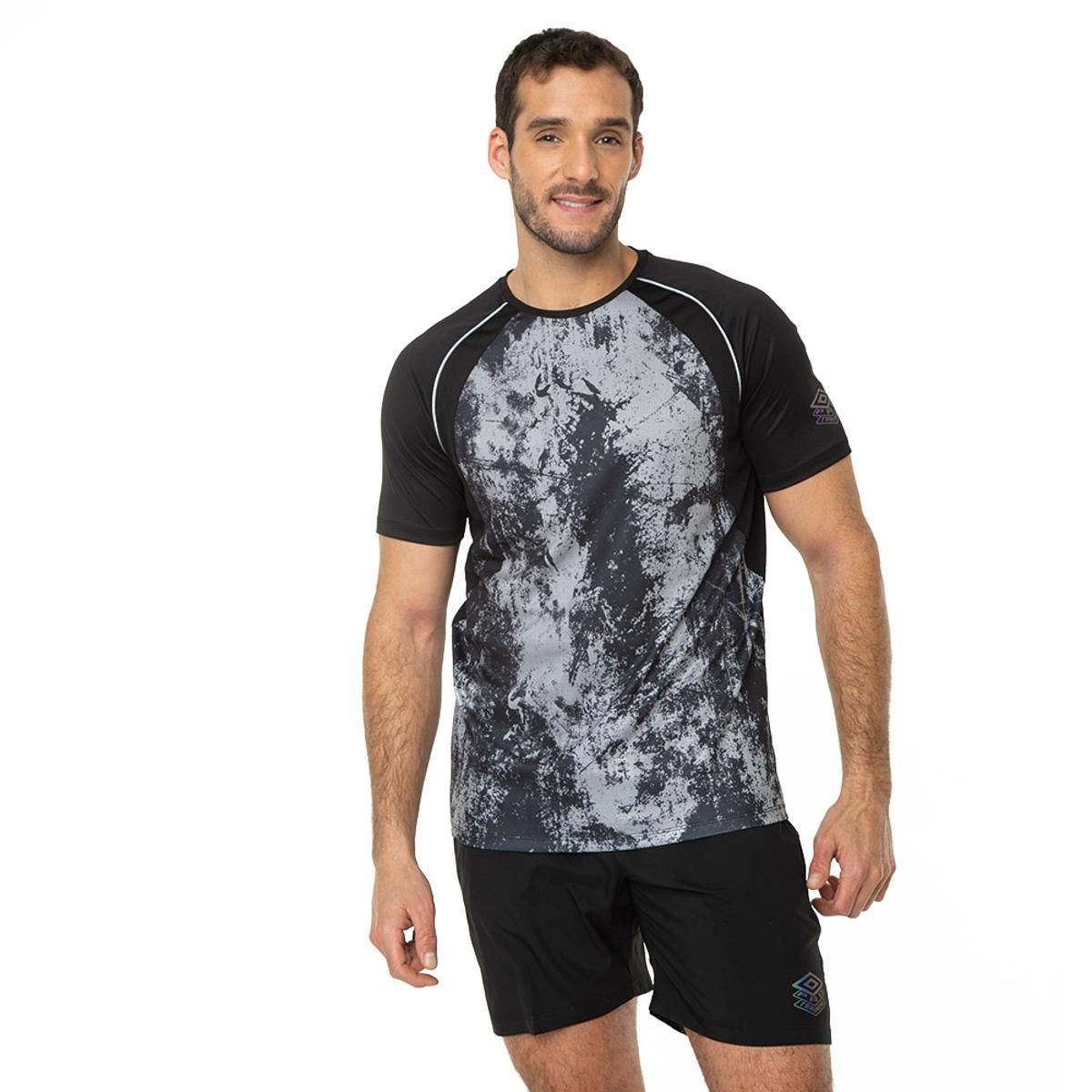UMBRO - Polera Umbro Pro Training Graphic Hombre Negro