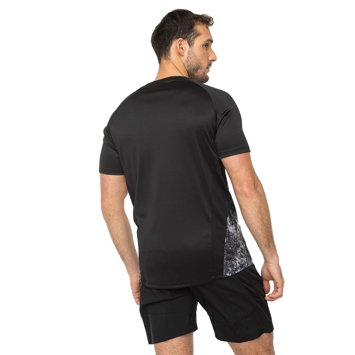 UMBRO - Polera Umbro Pro Training Graphic Hombre Negro