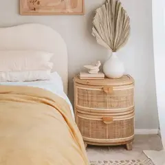 SANTU HOME & DECO - Velador Mesa de Noche Rattan Cajones