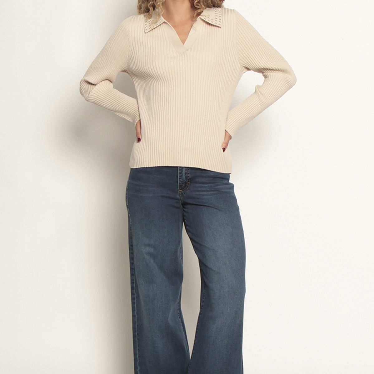 WADOS - SWEATER MANGA LARGA ESCOTE REDONDO CON APLICACION EN LAS MANGAS