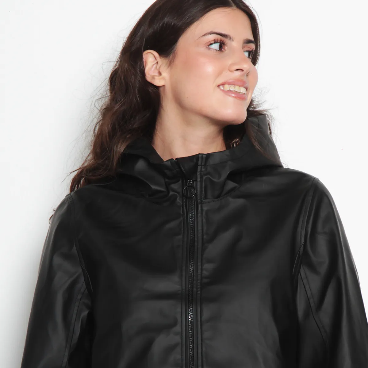 WADOS - CHAQUETA IMPERMEABLE MANGA LARGA CON CAPUCHA