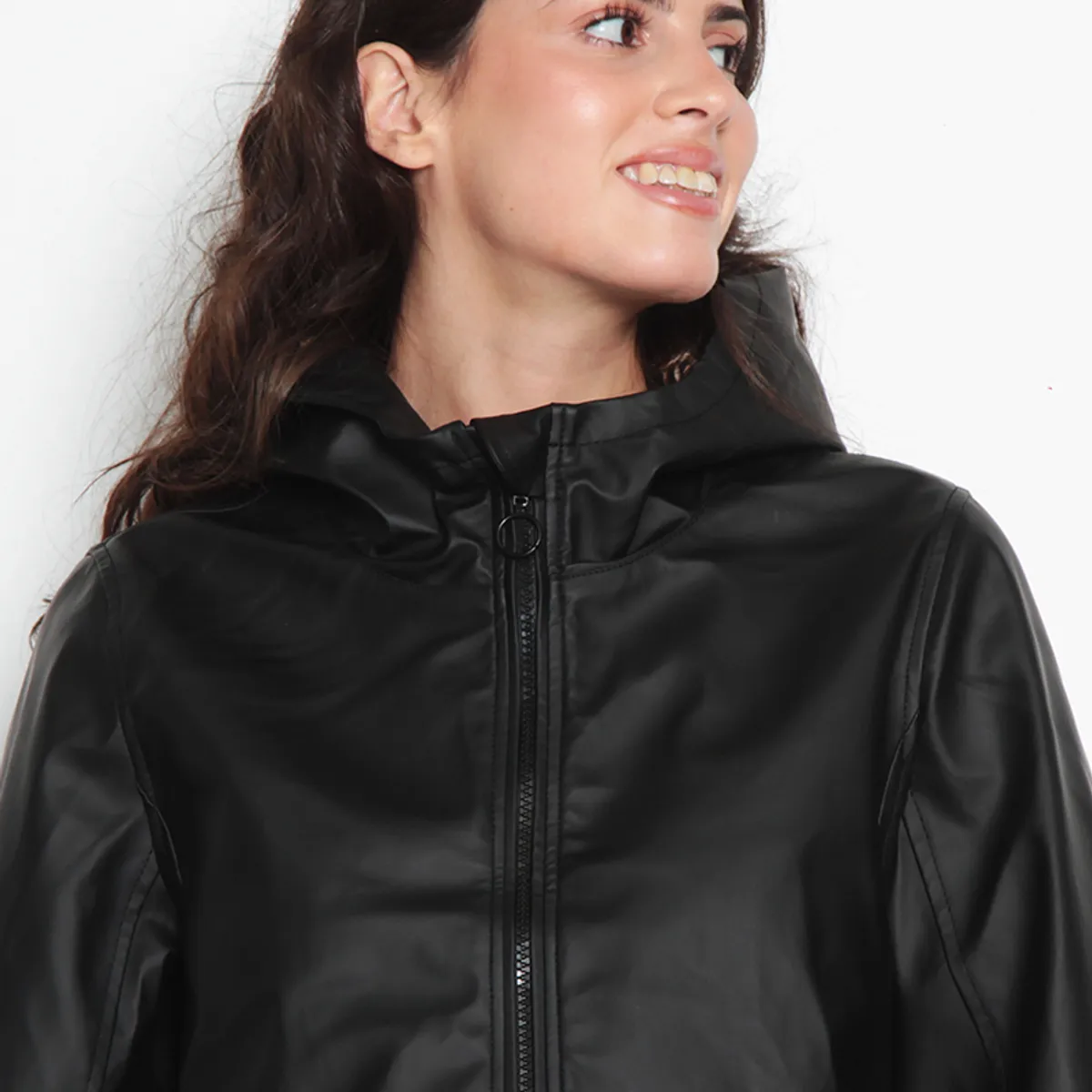 WADOS - CHAQUETA IMPERMEABLE MANGA LARGA CON CAPUCHA