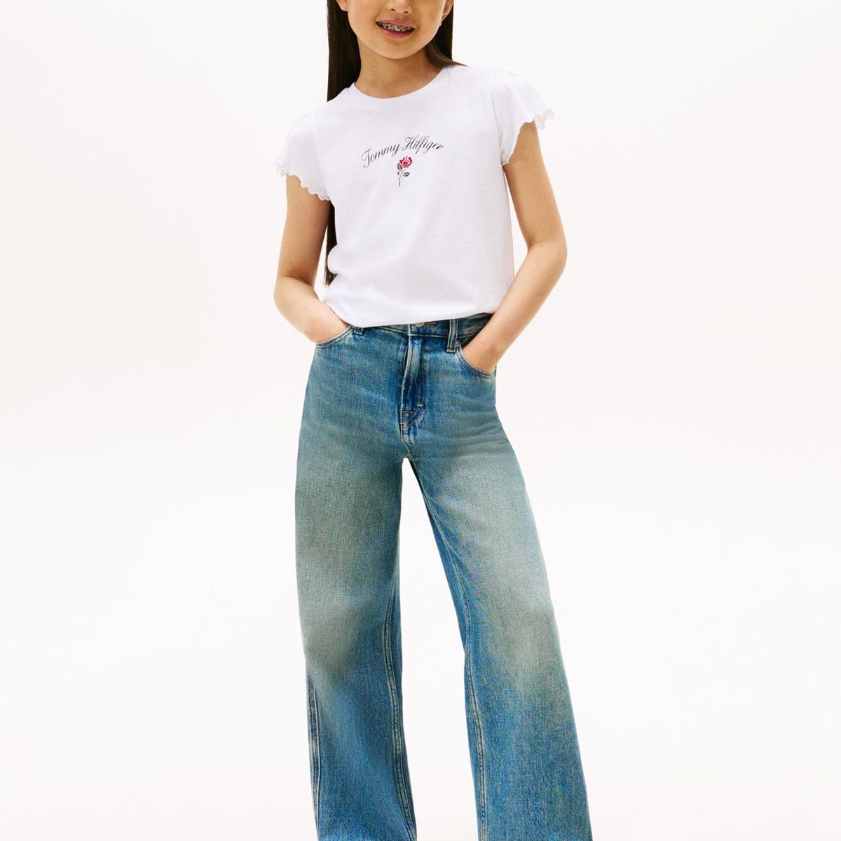 TOMMY HILFIGER - Polera Con Logo Script Gráfico Blanco Tommy Hilfiger