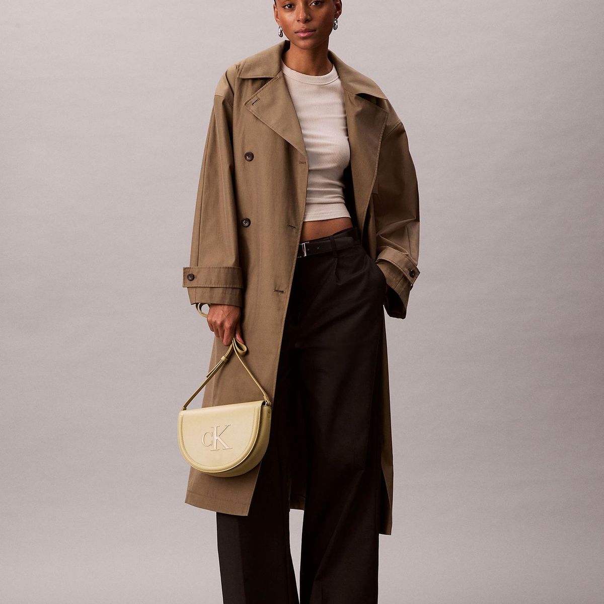 CALVIN KLEIN - Cartera Saddle Con Monograma Grabado Verde Calvin Klein