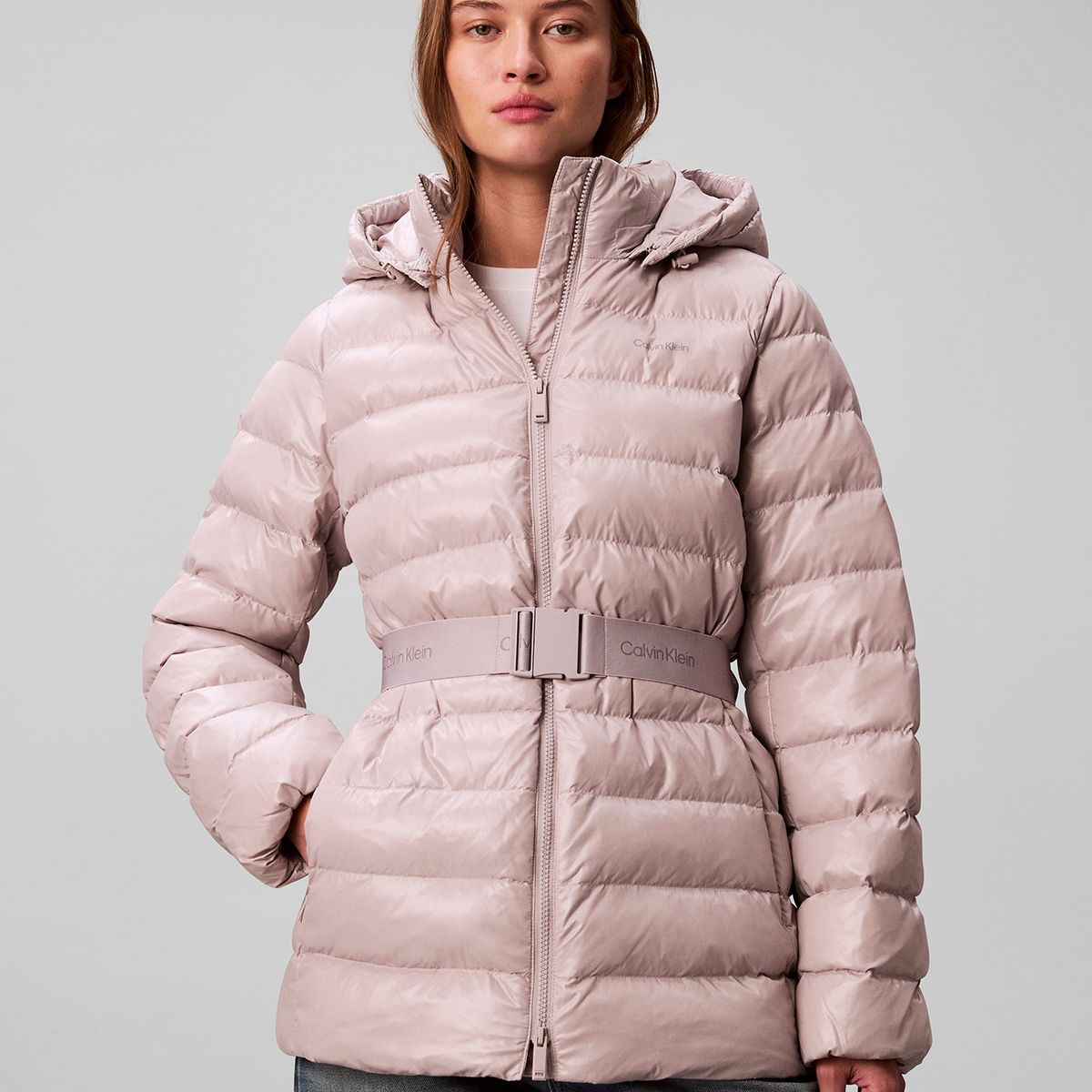 CALVIN KLEIN - Parka Puffer De Plumas Ligera Con Cinturón Gris Calvin Klein