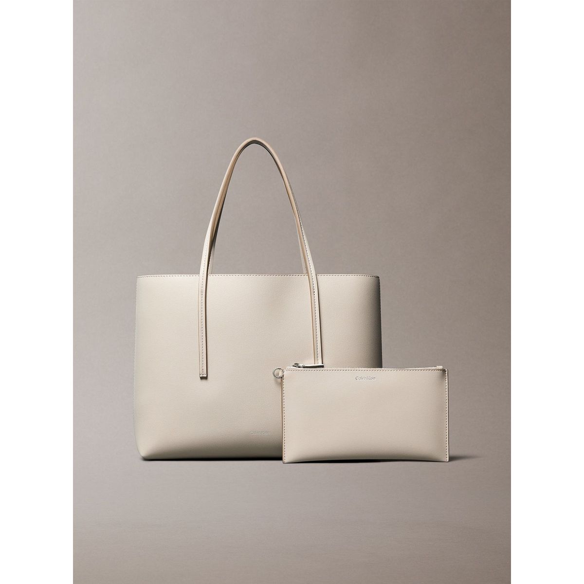 CALVIN KLEIN - Cartera Tote Foil Logo Beige Calvin Klein