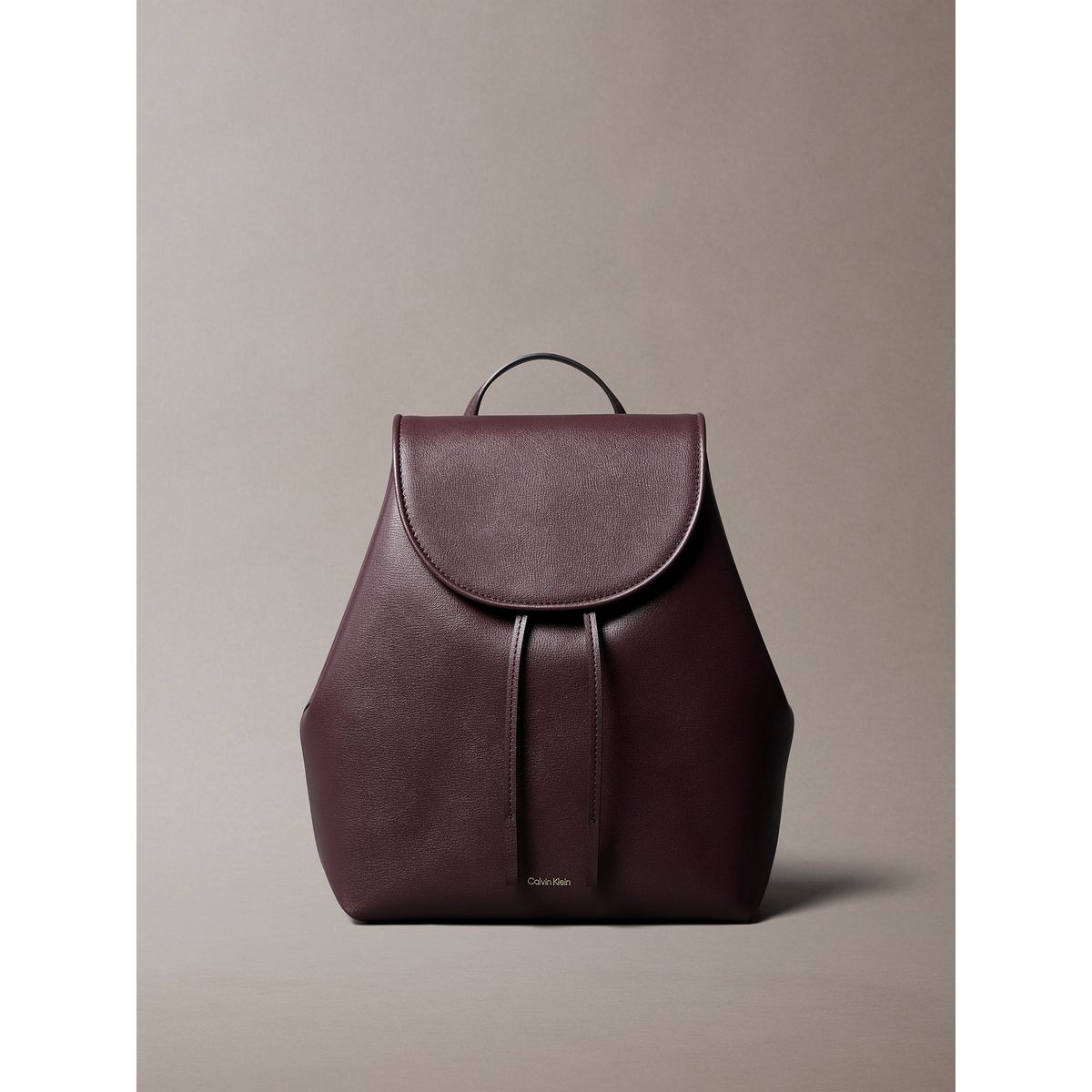 CALVIN KLEIN - Mochila Con Solapa Y Cierre Con Cordón Café Calvin Klein