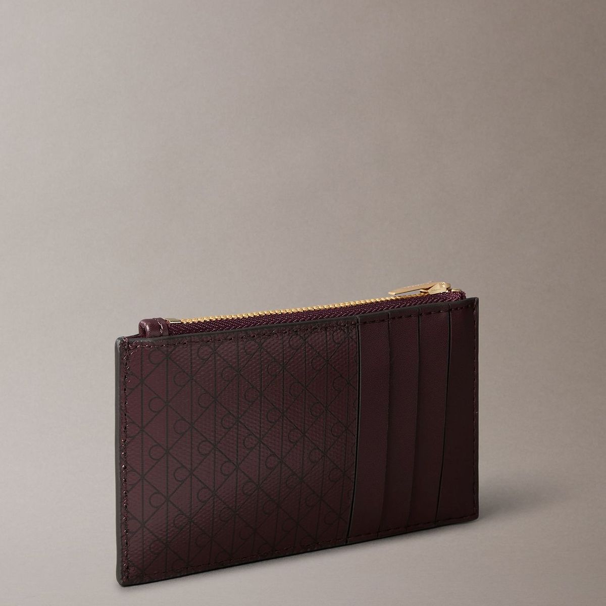 CALVIN KLEIN - Tarjetero con Estampado de Monograma CK Café Calvin Klein