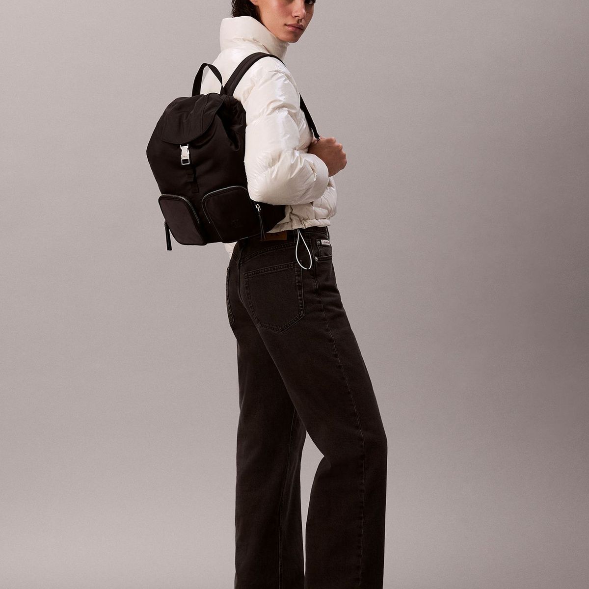 CALVIN KLEIN - Mochila Con Solapa De Satén Y Nailon Negro Calvin Klein