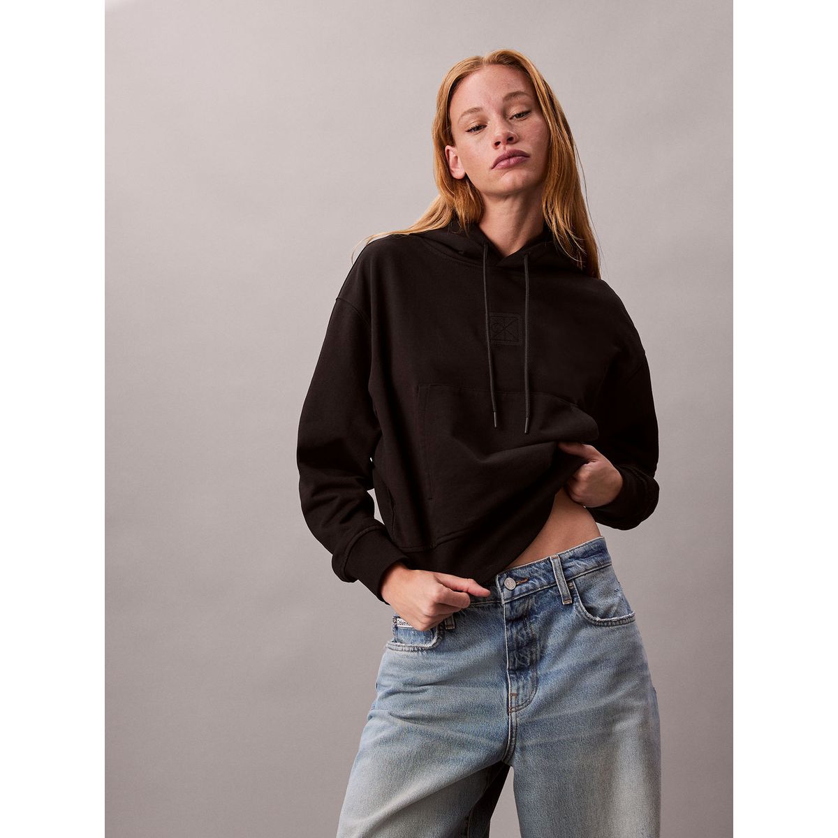 CALVIN KLEIN - Polerón Con Gorro De Felpa Negro Calvin Klein