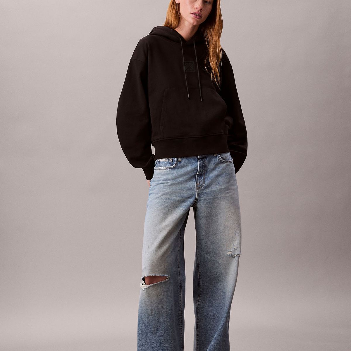 CALVIN KLEIN - Polerón Con Gorro De Felpa Negro Calvin Klein