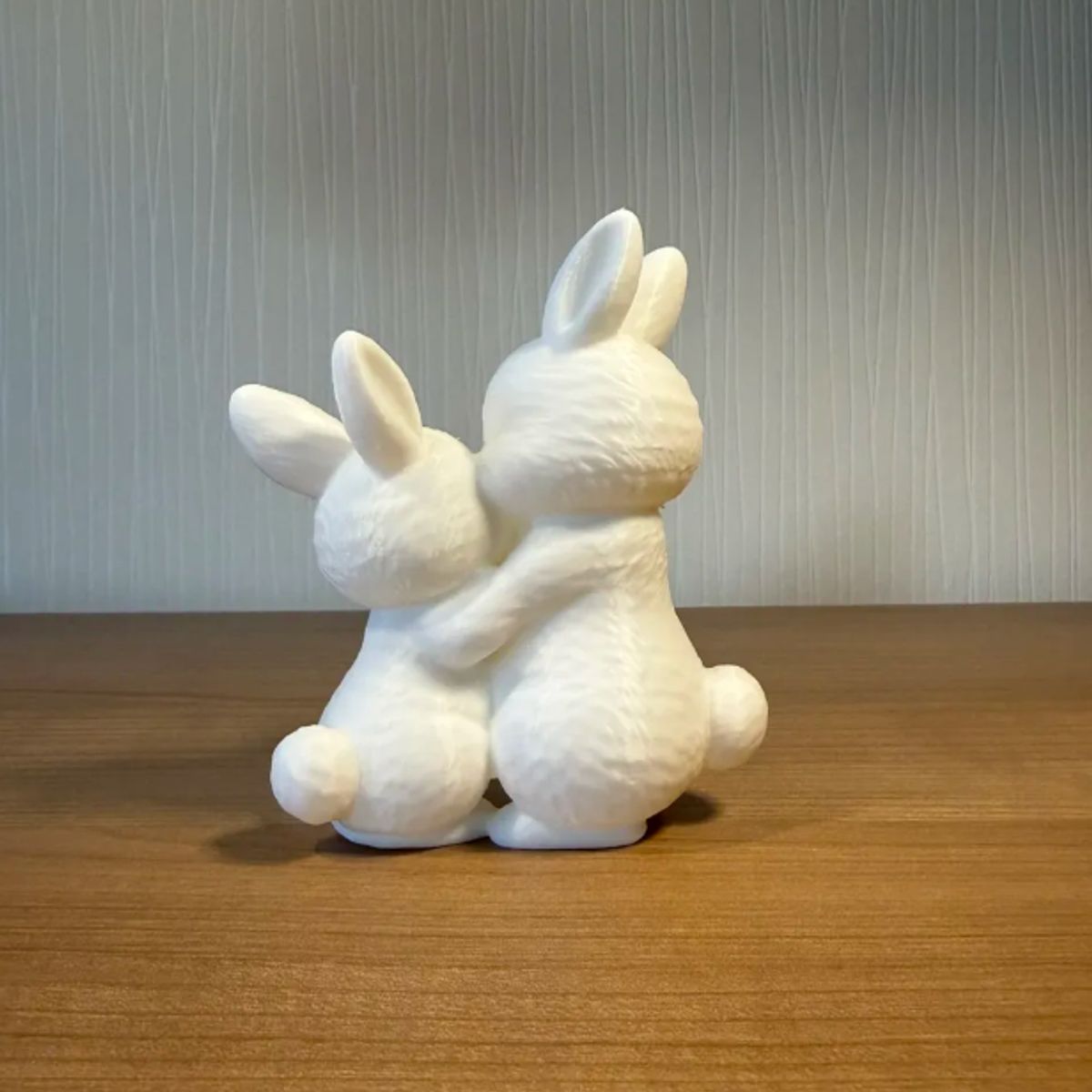 GENERICO - Figura decorativa - Conejos tiernos abrazándose